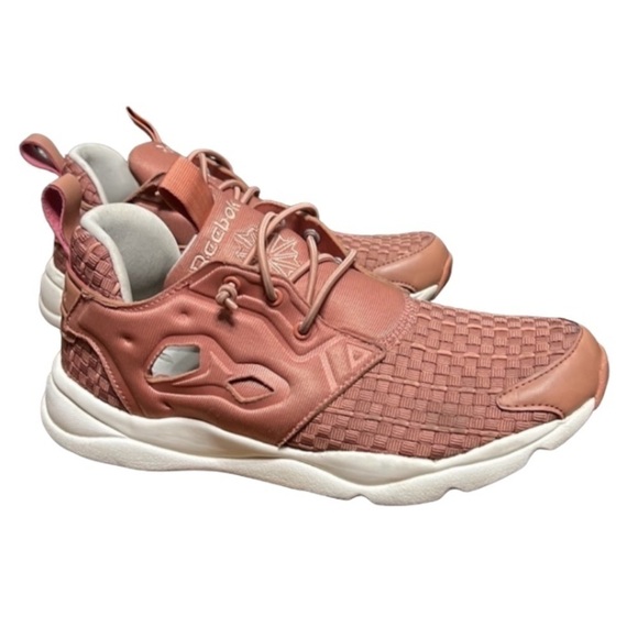 Reebok Furylite Woven Sneakers
Rustic clay desert stone and Chalk size 7 - Picture 3 of 17